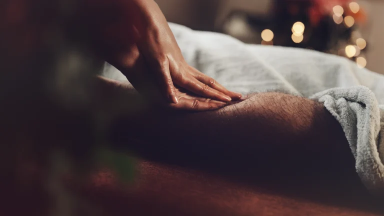 Masaż odciążający nogi w Masaże Świata SPA Wiry